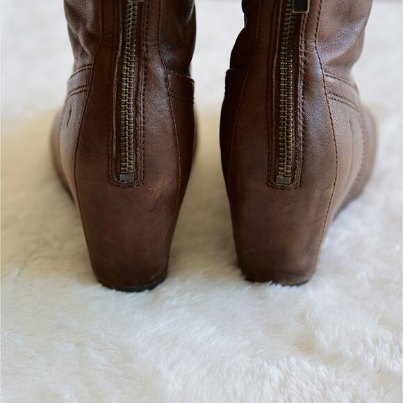 Frye Leather Carlson Hidden Wedge brown bootie - Picture 8 of 12